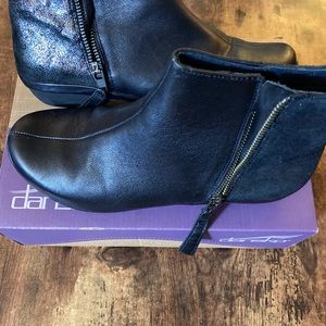 Dansko Otis Black Leather Napa Booties Boot 38 7 with box